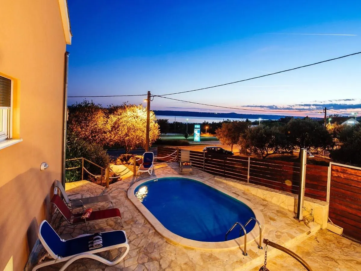 Splendid Holiday Home In Jasenice Maslenica