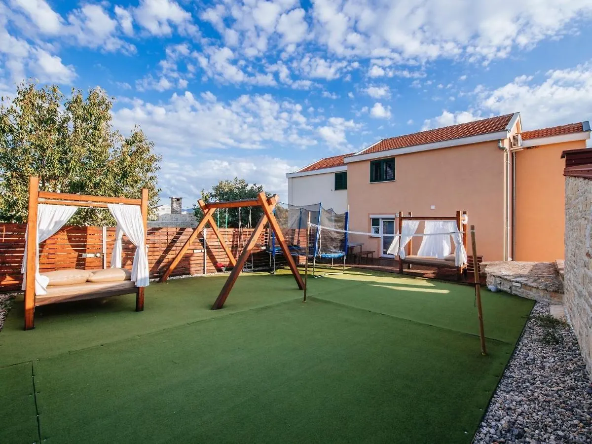 Splendid Holiday Home In Jasenice Maslenica