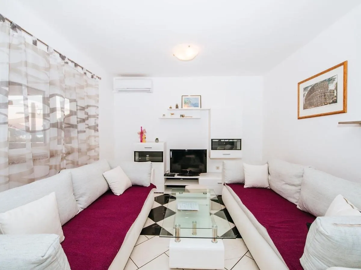 Splendid Holiday Home In Jasenice Maslenica