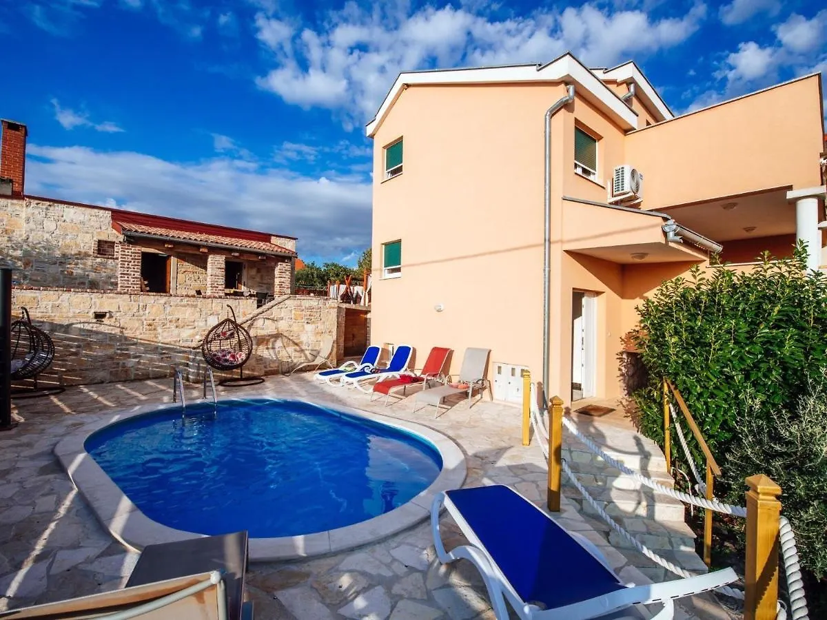 Splendid Holiday Home In Jasenice location